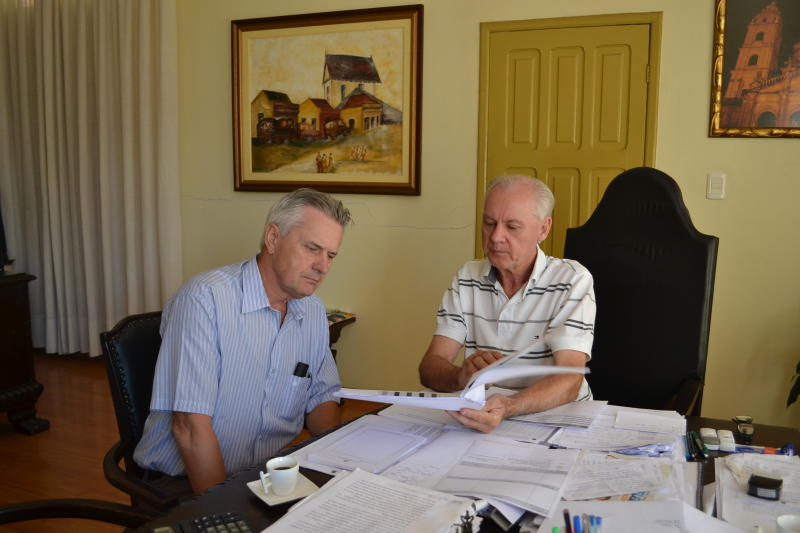 Andres e Müller discutem pauta do encontro do Conselhão
